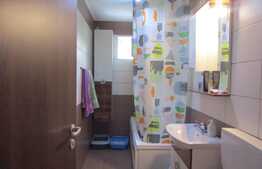 De vanzare apartament 3 camere, 69 mp! Terasa de 28 mp! Zona strazii Stejarului!