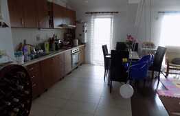 Apartament 2 camere, 60 mp! Parcare cu CF! Mobilat si utilat! Zona Porii!