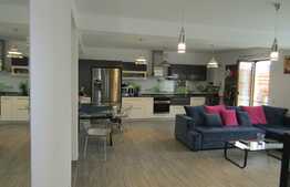 Apartament LA CHEIE! 82 mp, 2 garaje, terasa, parcare, zona strazii Romul Ladea