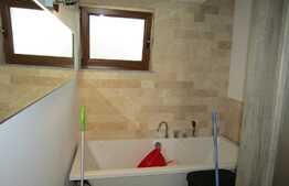 Apartament LA CHEIE! 82 mp, 2 garaje, terasa, parcare, zona strazii Romul Ladea