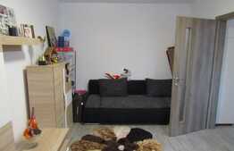 Apartament LA CHEIE! 82 mp, 2 garaje, terasa, parcare, zona strazii Romul Ladea