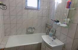 3 camere, 60 mp, prima inchiriere, parcare, boxa,zona strazii Bucium