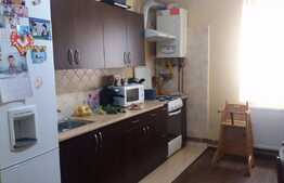 Apartament 2 camere, 52 mp, decomandat, parcare, boxa, zona Hotel Regal