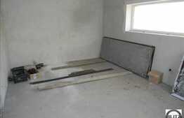 Vanzare apartament cu 2 camere, 73 mp utili, cu loc parcare, zona linistita!