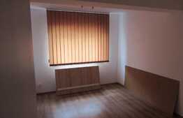 Apartament cu 3 camere, 86 mp, mobilat si utilat! Zona strazii Eroilor!