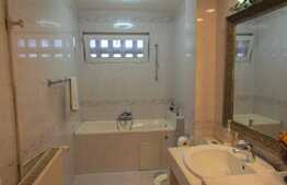 Apartament 3 camere, 70,08 mp, decomandat, boxa, zona Complex Diana