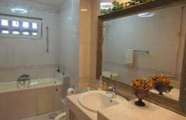 Apartament 3 camere, 70,08 mp, decomandat, boxa, zona Complex Diana