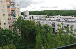 Apartament 3 camere, 74 mp, decomandat, boxa la subsol, zona Minerva