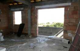 De vanzare 2 camere, 46.54 mp, terasa de 12.28 mp! Semifinisat!