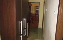 Apartament 3 camere, 70 mp, decomandat, parcare, boxa zona Piata Avram Iancu