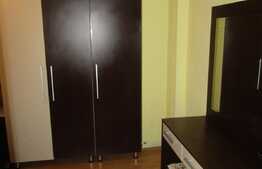 Apartament 3 camere, 70 mp, decomandat, parcare, boxa zona Piata Avram Iancu