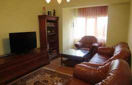 Apartament 3 camere, 70 mp, decomandat, parcare, boxa zona Piata Avram Iancu