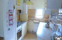 De vanzare apartament cu 3 camere,cu loc parcare si boxa la subsol,zona Fabricii