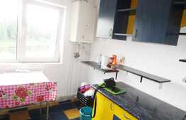 Apartament cu 3 camere decomandate, 65 mp, parcare, zona Profi