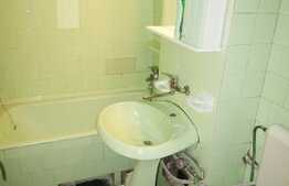 Apartament cu 3 camere decomandate, 65 mp, parcare, zona Profi