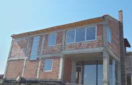 Casa de vanzare, 160 mp, teren 620 mp, zona linistita de case