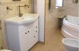 Apartament cu 3 camere, 111 mp utili, cu 160 mp gradina, zona Hotel Napoca