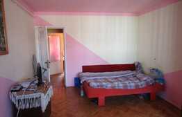 De vanzare apartament 2 camere, 54 mp, boxa la subsol, zona Calea Floresti