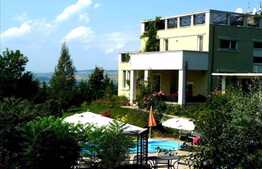 Vila pentru pretentiosi, 240 mp utili, teren de 4400 mp,Piscina! Zona de case! 