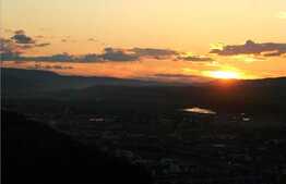 Vila pentru pretentiosi, 240 mp utili, teren de 4400 mp,Piscina! Zona de case! 