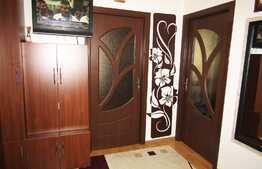 3 camere, 70 mp, decomandat, boxa la subsol, garaj, zona strazii Mehedinti