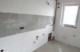 De vanzare garsoniera, 37 mp, decomandata, semifinisata, garaj, zona Iulius Mall