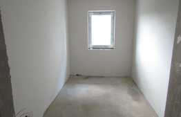 De vanzare garsoniera, 37 mp, decomandata, semifinisata, garaj, zona Iulius Mall