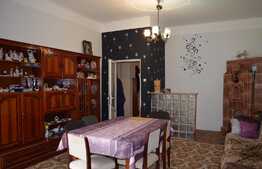 Apartament in casa/vila, 90 mp, decomandat, zona Grand Hotel Napoca