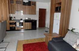 Apartament de vanzare, 3 camere, 63 mp! Parcare! Zona strazii Tineretului!