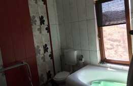  3 camere in imobil tip casa/vila, 86 mp, terasa, gradina, zona Remenyik Sandor