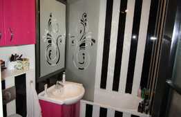 Apartament 4 camere, 78 mp, decomandat, etaj intermediar, zona Louis Pasteur