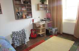 Vanzare casa insiruita de 120 mp utili, teren de 70 mp! Zona de case!