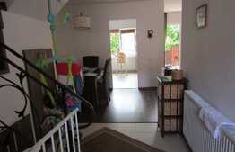 Vanzare casa insiruita de 120 mp utili, teren de 70 mp! Zona de case!