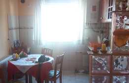 Garsoniera 39 mp, decomandata! Mobilata si utilata! Parcare! Zona Florilor!