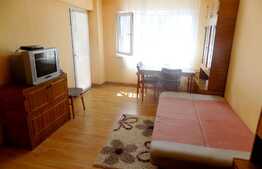 Garsoniera, 30 mp, decomandata, parcare, zona Piata Marasti