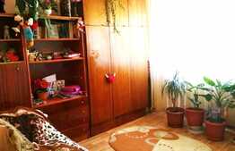 Apartament 2 camere, 52 mp, decomandat, parcare, boxa, zona Hotel Golden Tulip