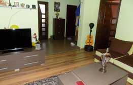 Vanzare 3 camere, 68 mp! Gradina de 38 mp! Parcare cu CF! Zona strazii Eroilor!