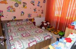 Vanzare 3 camere, 68 mp! Gradina de 38 mp! Parcare cu CF! Zona strazii Eroilor!