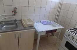 Garsoniera, 37 mp, decomandata, zona Profi