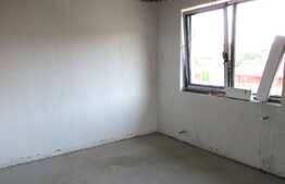 Duplex de 120 mp utili, teren de 200 mp! Semifinisat! Zona de case!