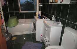 Apartament 2 camere, 50 mp! Mobilat si utilat! Parcare! Zona Vivo!