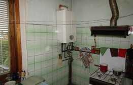 Apartament 3 camere, 66 mp, decomandat, boxa la subsol, zona strazii Horea