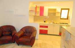 2 camere, 46 mp, prima inchiriere, zona Hotel Napoca