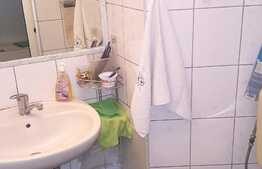 Apartament, 3 camere, 37 mp, etaj intermediar, zona Alverna