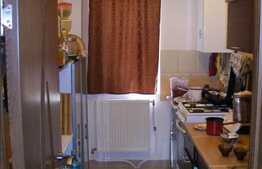 Apartament in Baciu, zona Petrom, 58 mp, 2 camere decomandate. Boxa inclusa!