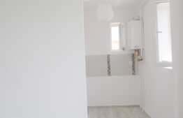 Garsoniera 24 mp, etaj intermediar, boxa subsol, zona strazii Horea