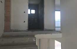 Casa individuala de 135 mp utili, teren de 340 mp! Semifinisat! Zona de case!