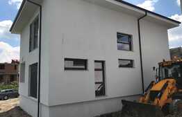 Casa individuala de 135 mp utili, teren de 340 mp! Semifinisat! Zona de case!