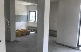 Casa individuala de 135 mp utili, teren de 340 mp! Semifinisat! Zona de case!