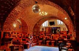 Club de vanzare, ultracentral